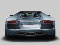 Lamborghini Aventador LP700-4 Roadster photo